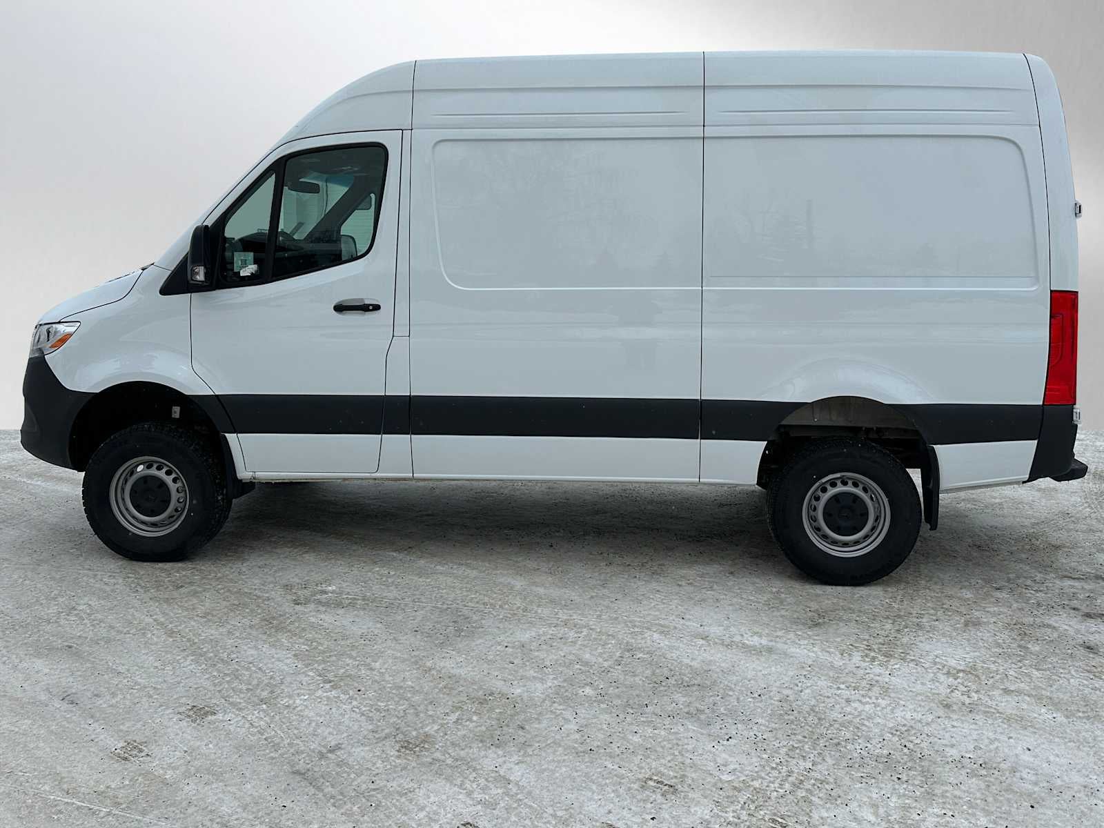 2025 Mercedes-Benz Sprinter 2500 Standard Roof I4 Diesel HO 144" AWD