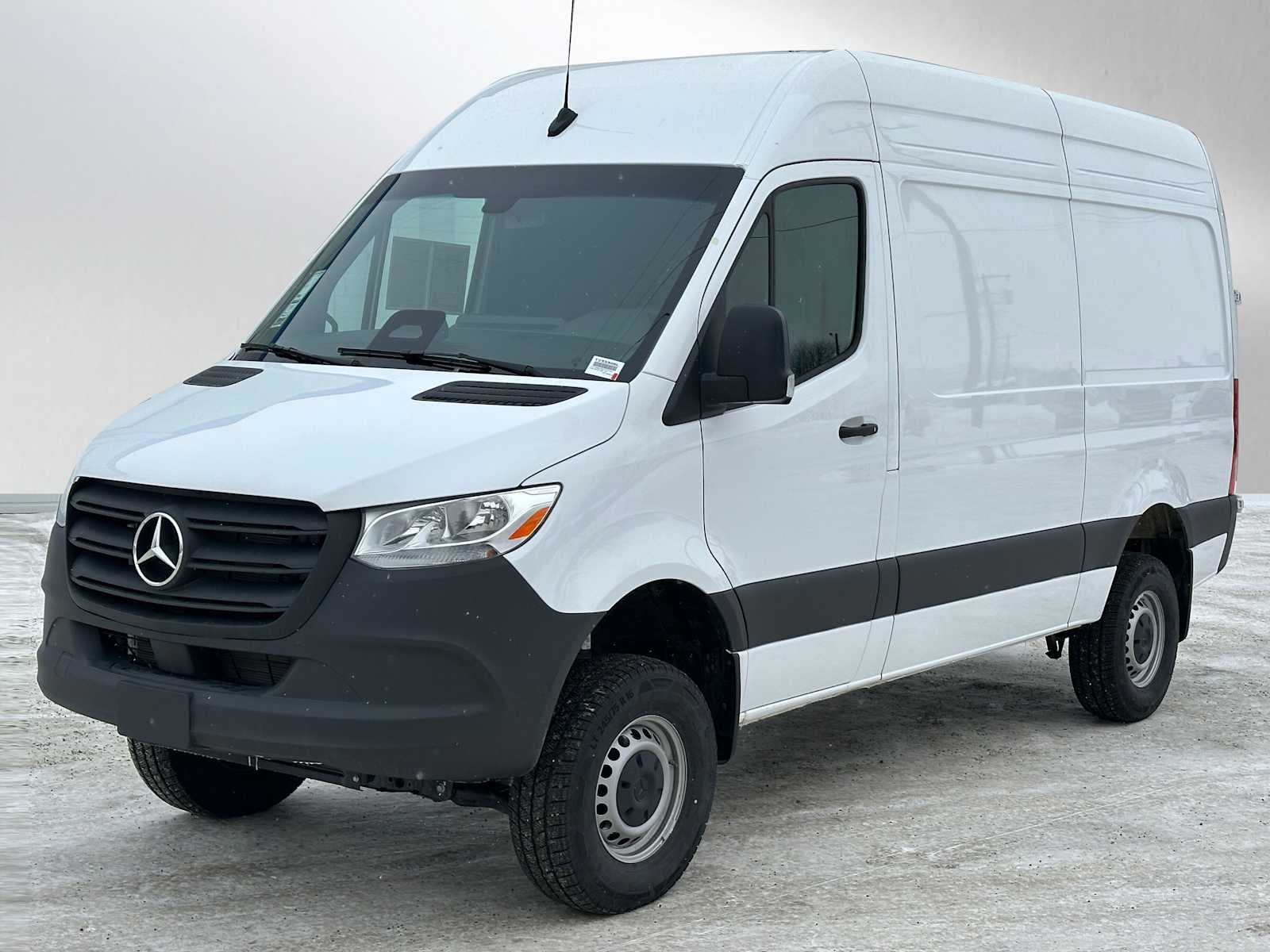 2025 Mercedes-Benz Sprinter 2500 Standard Roof I4 Diesel HO 144" AWD