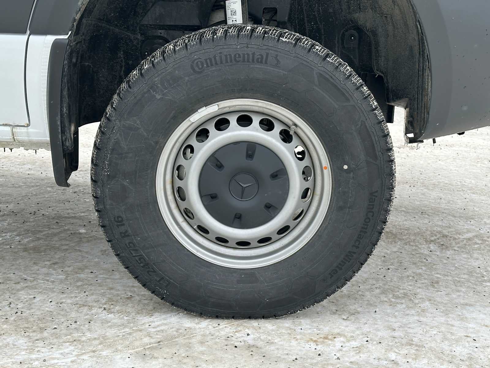 2025 Mercedes-Benz Sprinter 2500 Standard Roof I4 Diesel HO 144" AWD