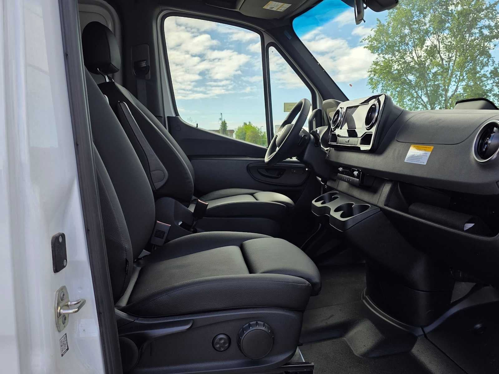 2025 Mercedes-Benz Sprinter Cargo Van 2500 Standard Roof I4 Diesel HO 144 AWD