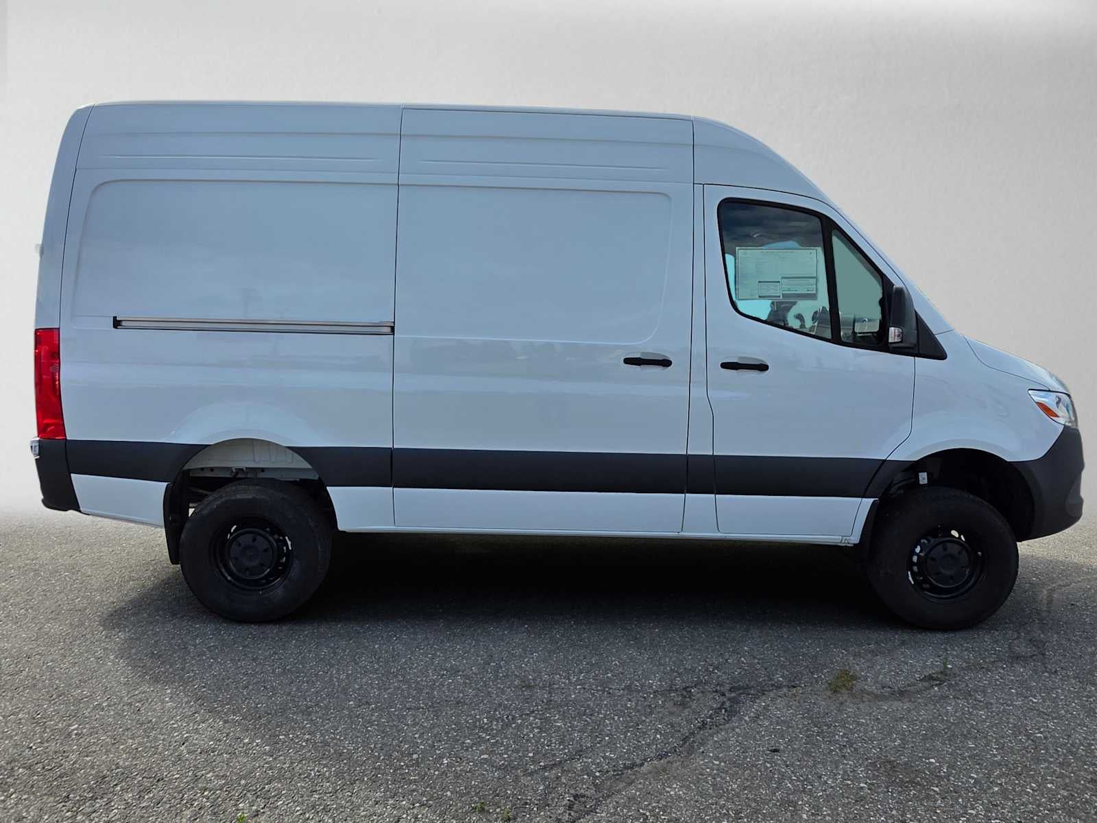 2025 Mercedes-Benz Sprinter Cargo Van 2500 Standard Roof I4 Diesel HO 144 AWD