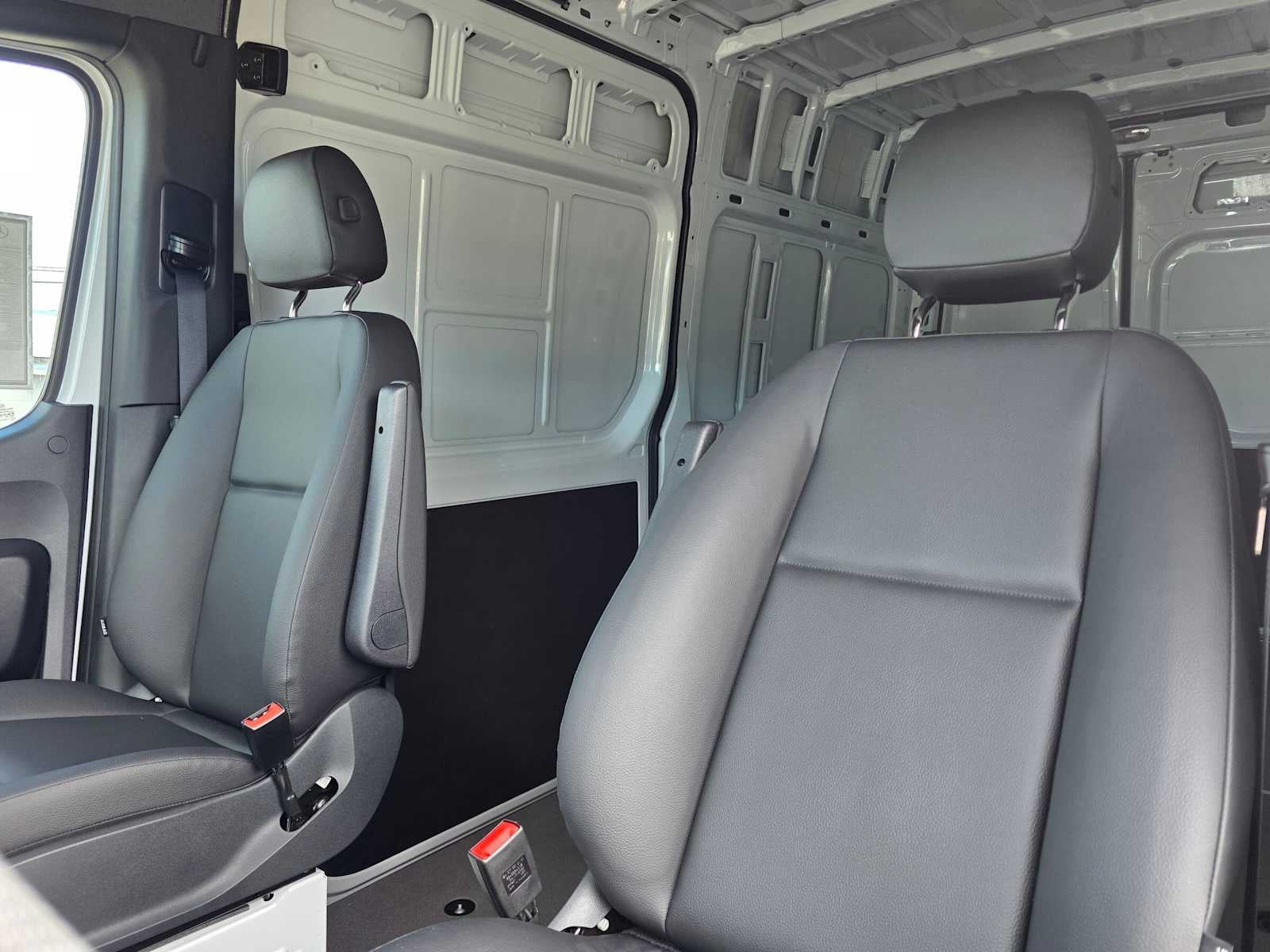 2025 Mercedes-Benz Sprinter Cargo Van 2500 Standard Roof I4 Diesel HO 144 AWD