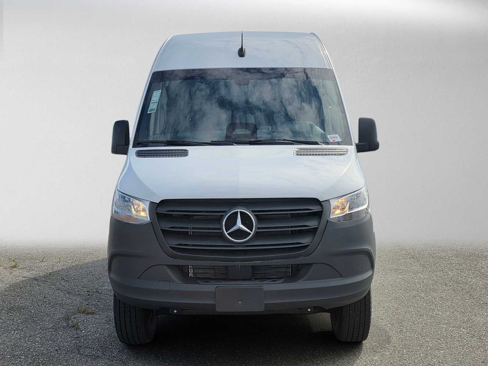 2025 Mercedes-Benz Sprinter Cargo Van 2500 Standard Roof I4 Diesel HO 144 AWD