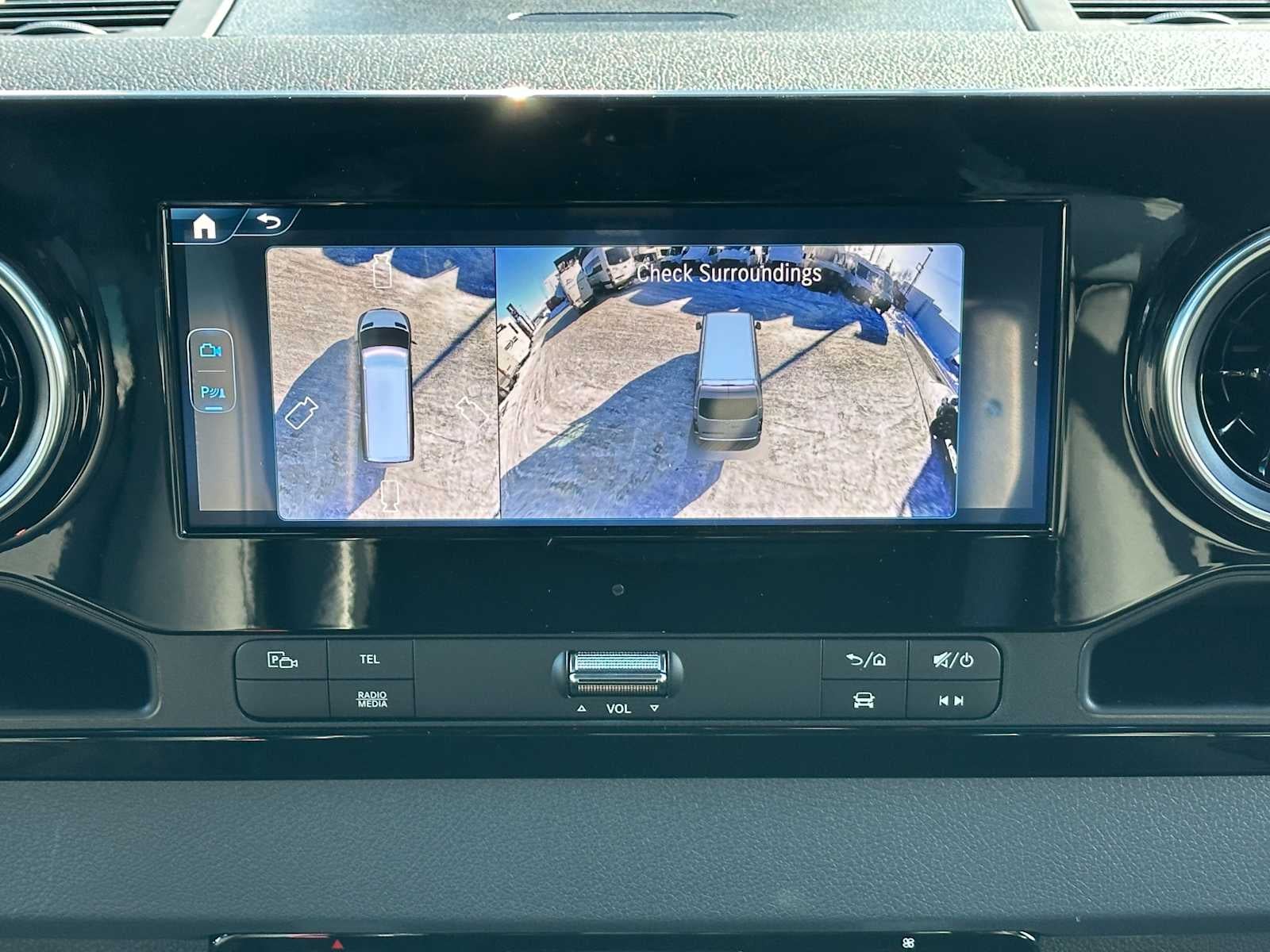 2026 Mercedes-Benz Sprinter 2500 Standard Roof I4 Diesel HO 144" AWD