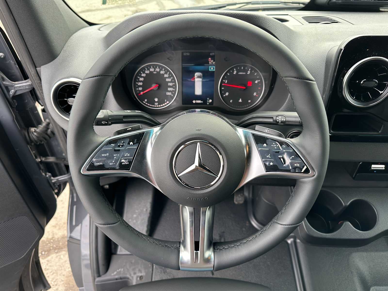 2026 Mercedes-Benz Sprinter 2500 Standard Roof I4 Diesel HO 144 AWD