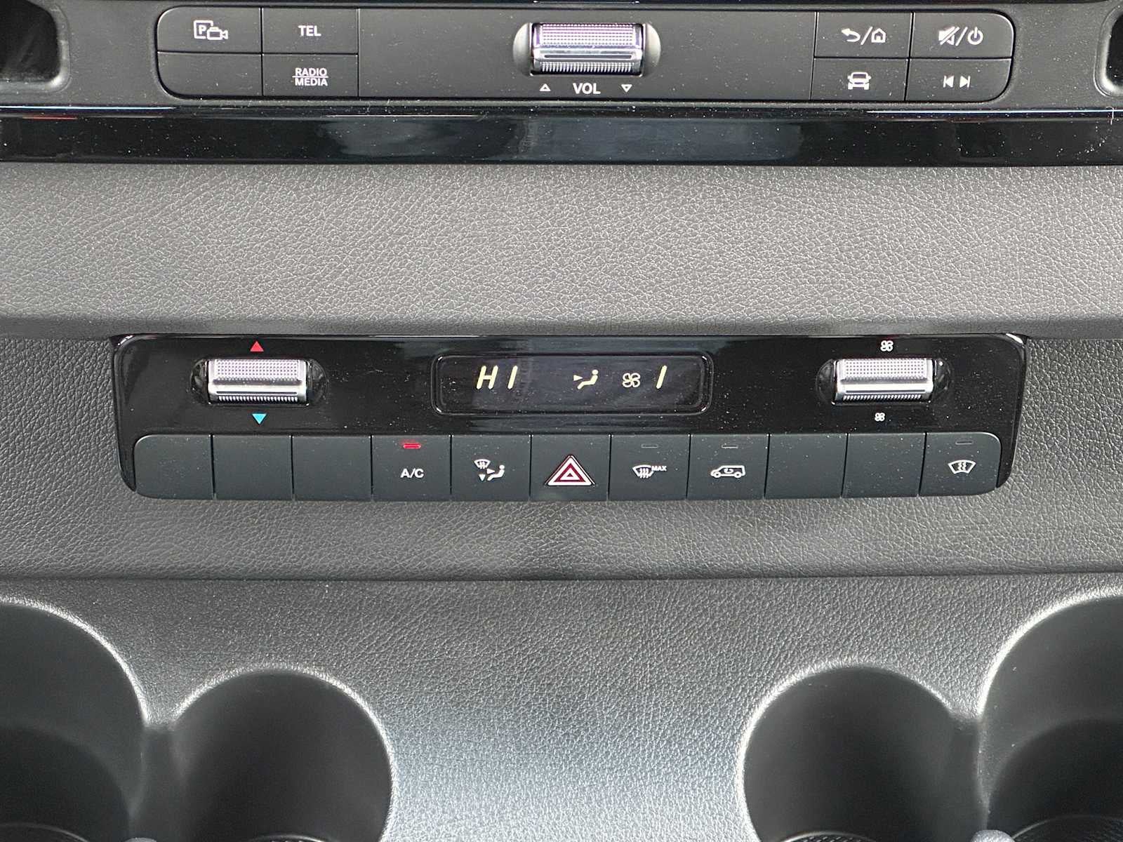 2026 Mercedes-Benz Sprinter 2500 Standard Roof I4 Diesel HO 144 AWD