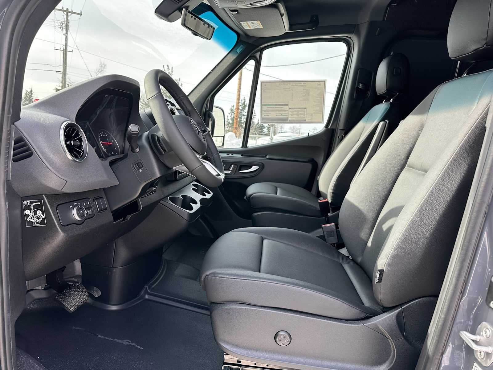 2026 Mercedes-Benz Sprinter 2500 Standard Roof I4 Diesel HO 144 AWD