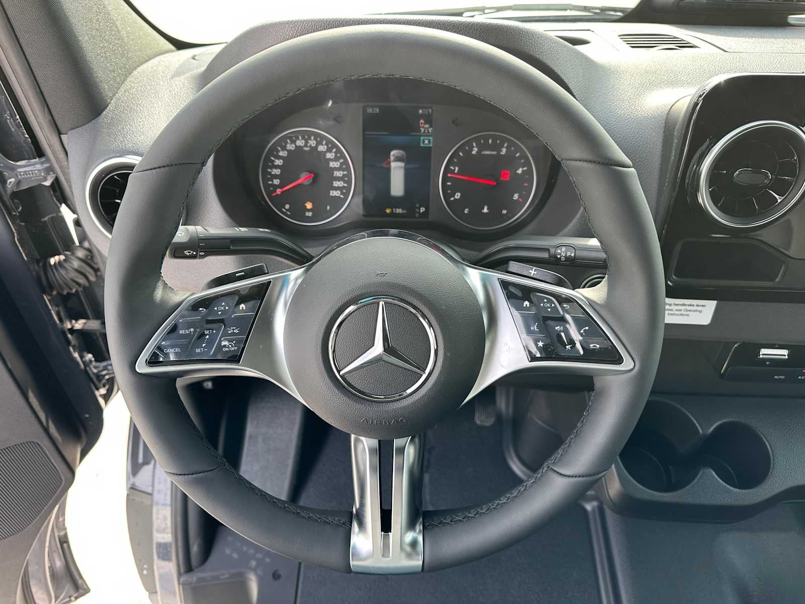 2026 Mercedes-Benz Sprinter 2500 Standard Roof I4 Diesel HO 144 AWD