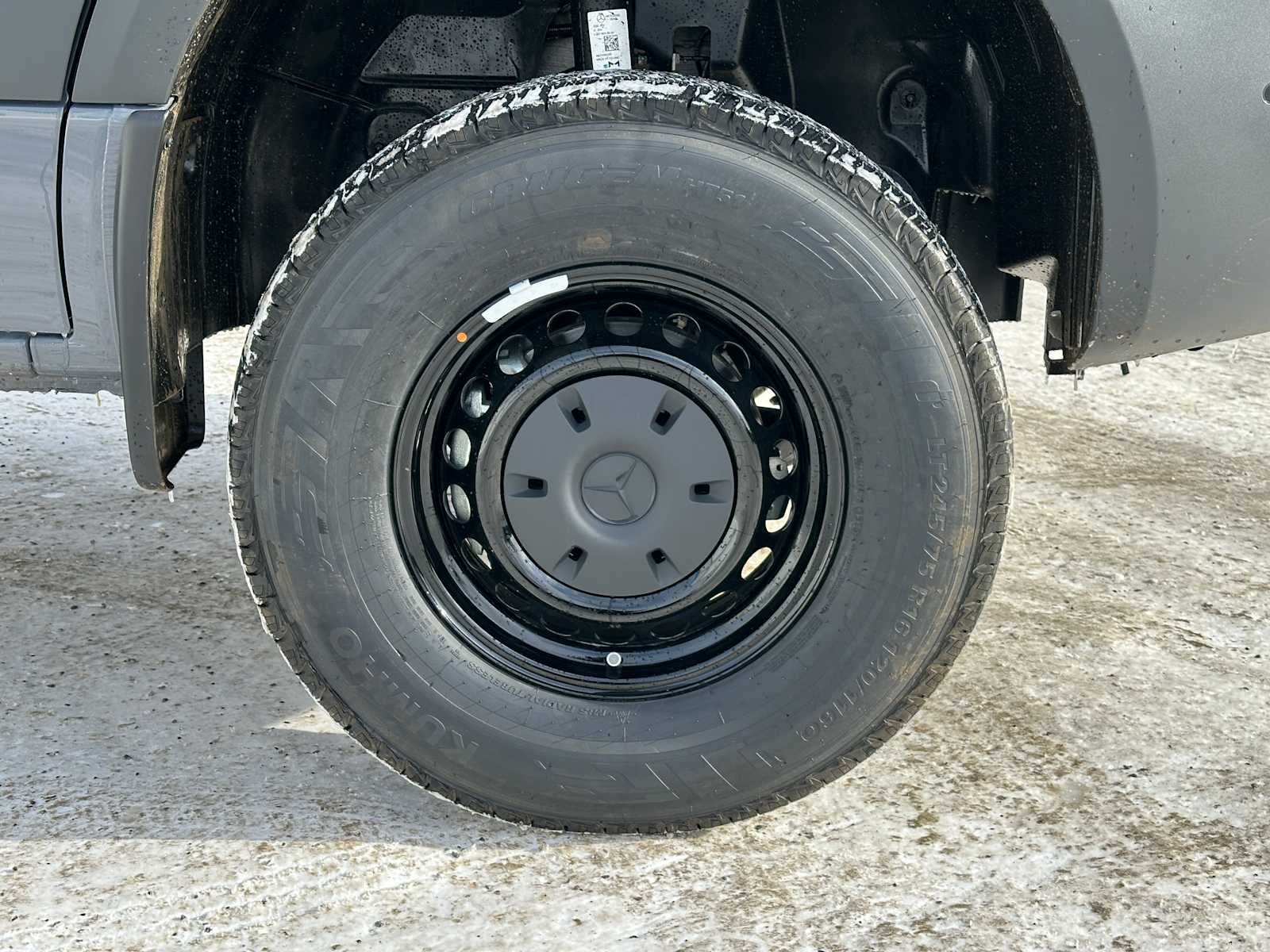 2026 Mercedes-Benz Sprinter 2500 Standard Roof I4 Diesel HO 144 AWD