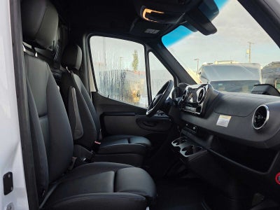 2026 Mercedes-Benz Sprinter Cargo 2500 Standard Roof I4 Diesel HO 144 AWD