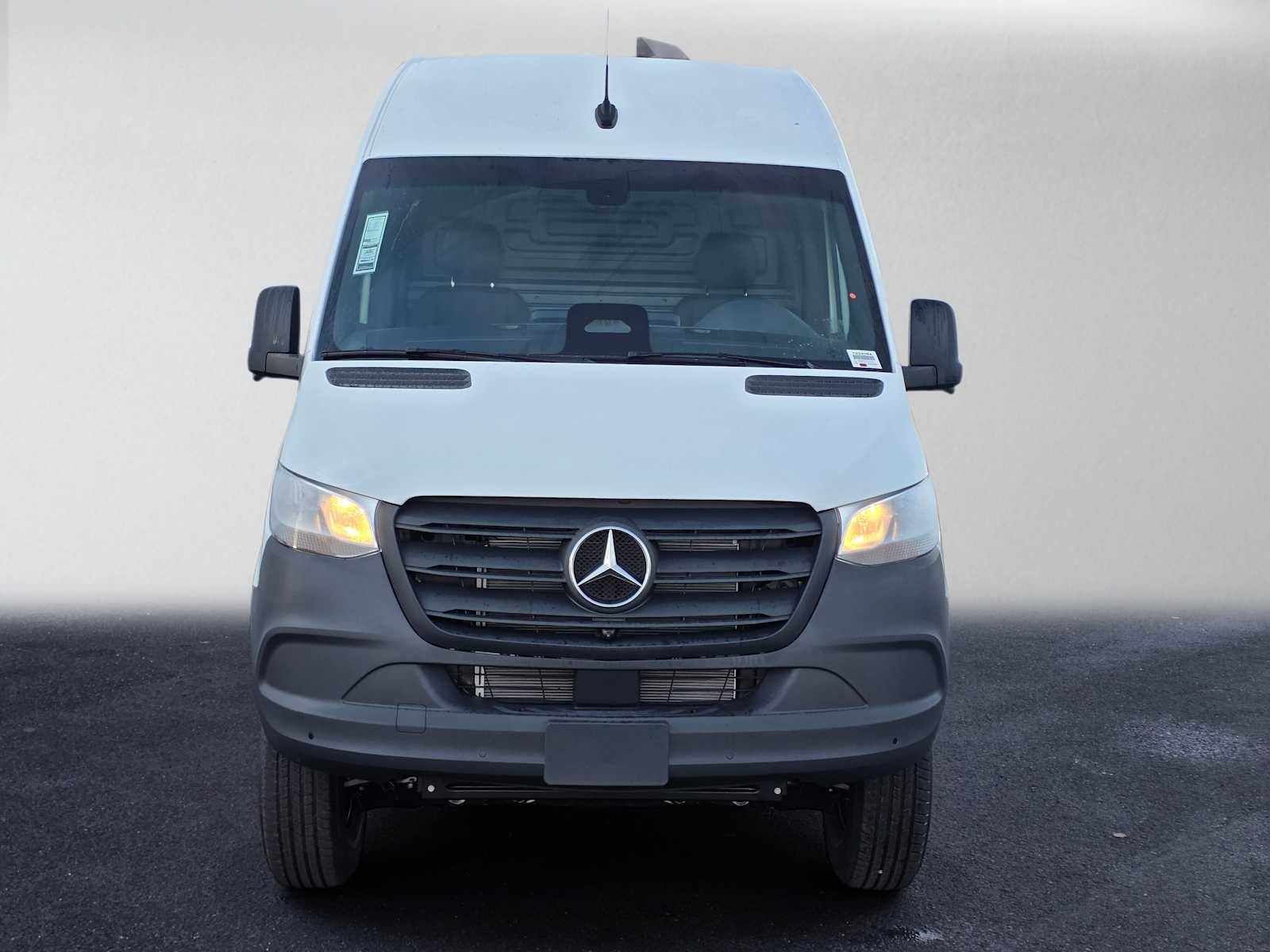 2026 Mercedes-Benz Sprinter Cargo 2500 Standard Roof I4 Diesel HO 144 AWD