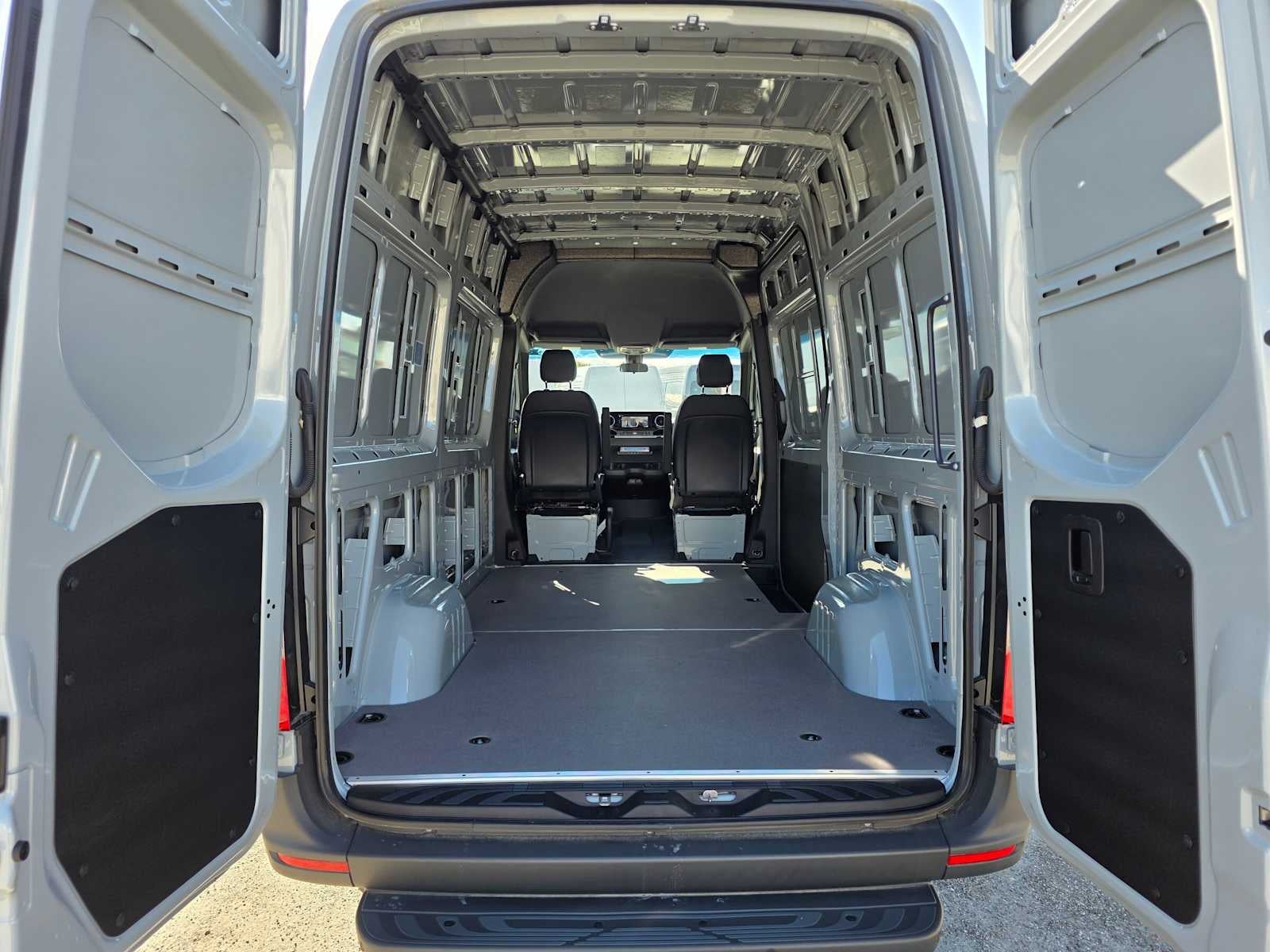 2025 Mercedes-Benz Sprinter Cargo Van 2500 Standard Roof I4 Diesel HO 144 AWD