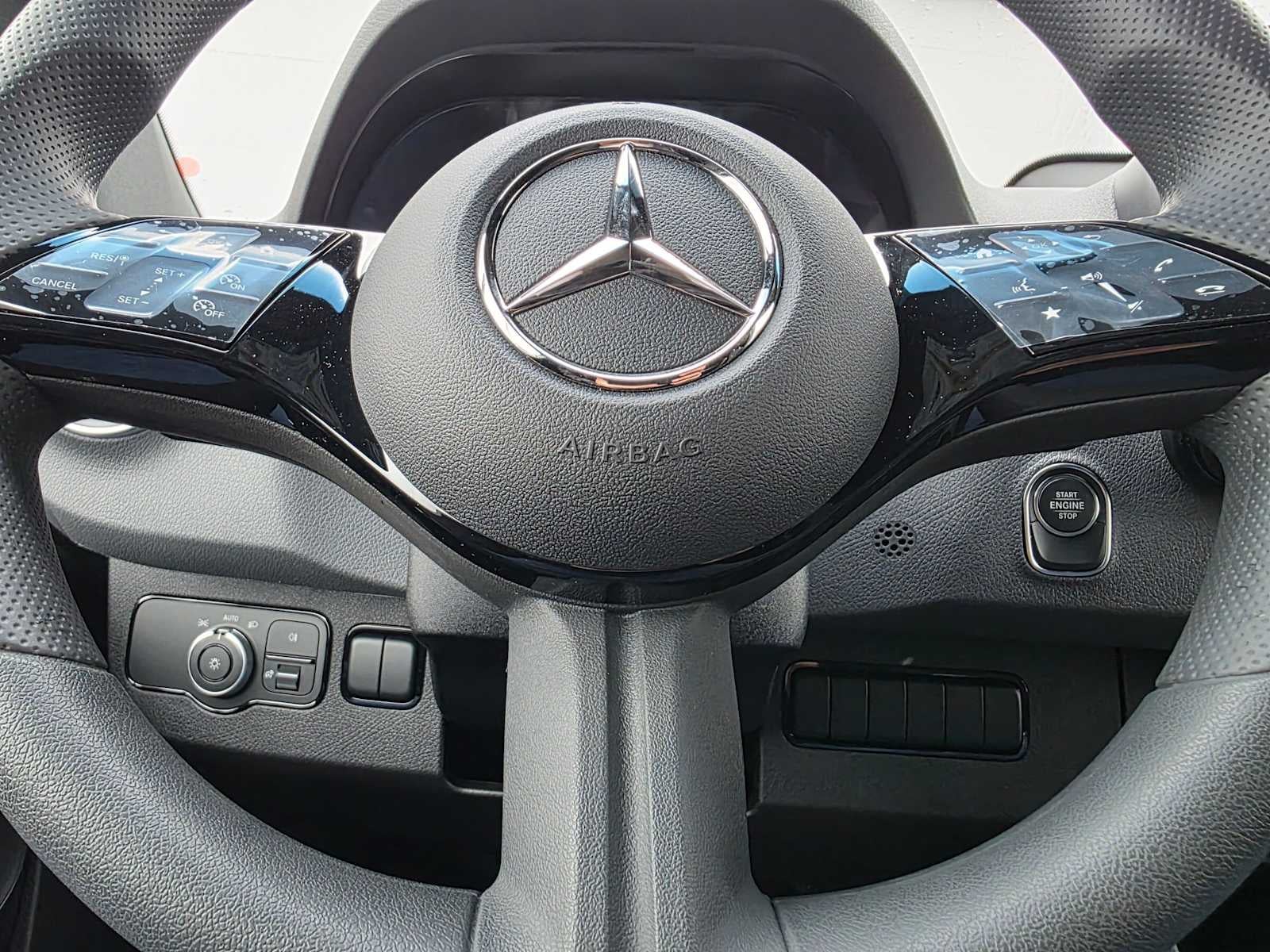 2026 Mercedes-Benz Sprinter 2500 Standard Roof I4 Diesel HO 144 AWD