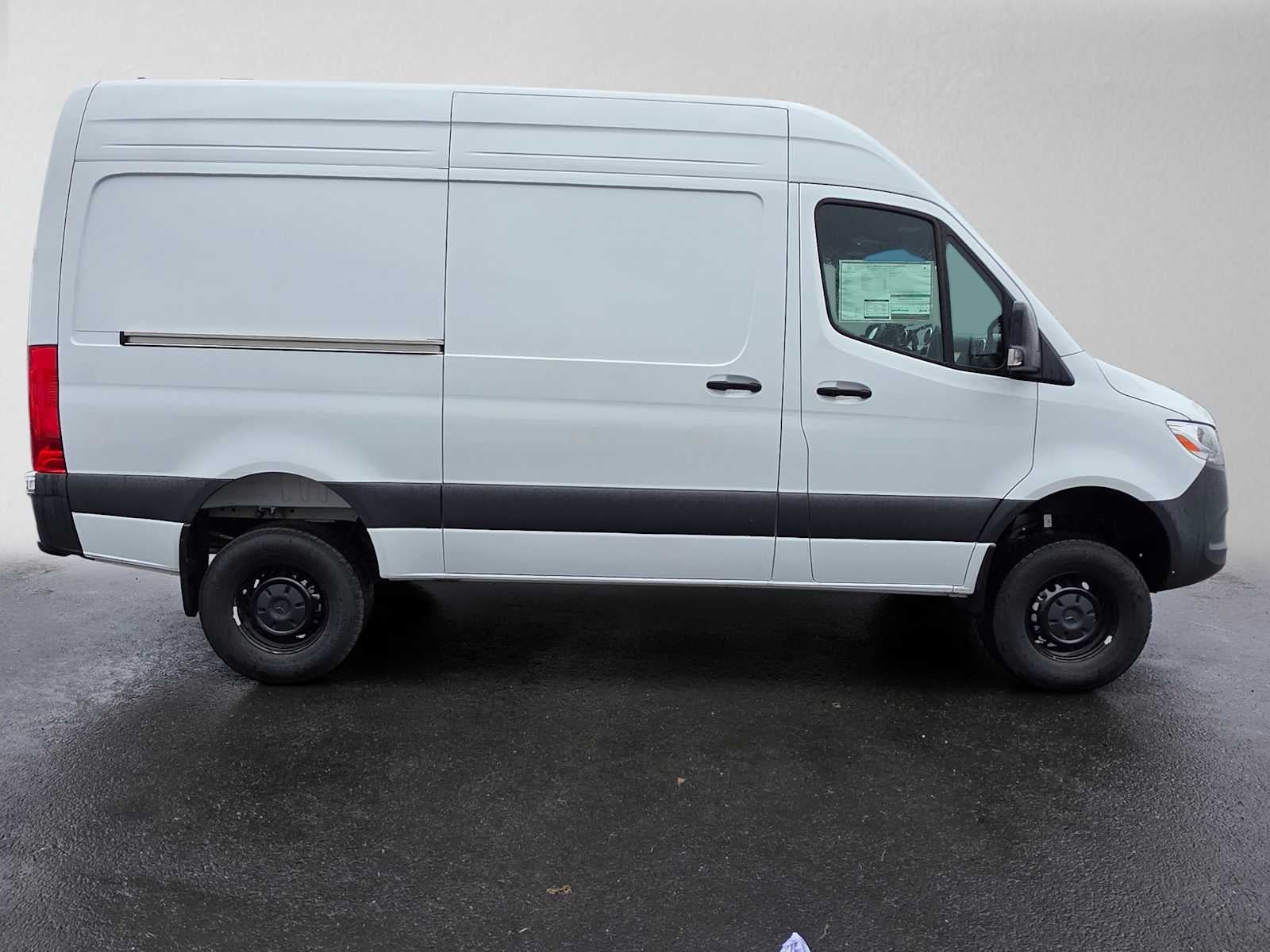 2025 Mercedes-Benz Sprinter Cargo Van 2500 Standard Roof I4 Diesel HO 144 AWD