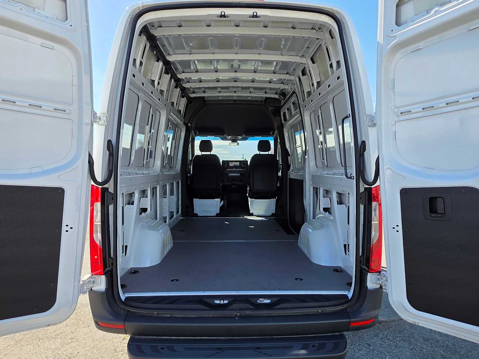 2025 Mercedes-Benz Sprinter Cargo Van 2500 Standard Roof I4 Diesel HO 144 AWD