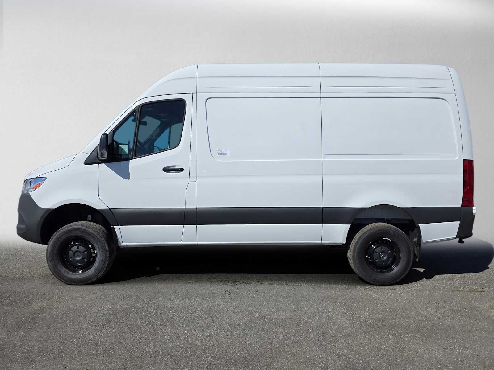 2025 Mercedes-Benz Sprinter Cargo Van 2500 Standard Roof I4 Diesel HO 144 AWD