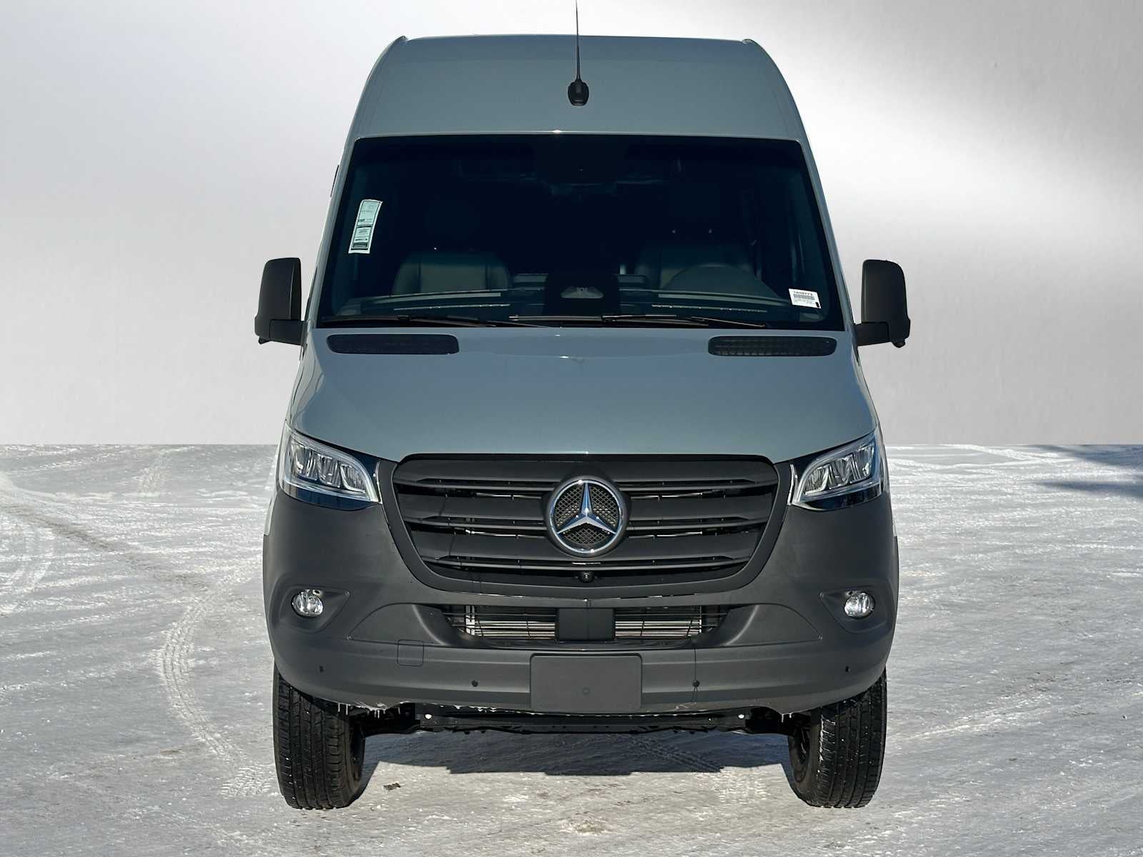 2026 Mercedes-Benz Sprinter 2500 Standard Roof I4 Diesel HO 144 AWD