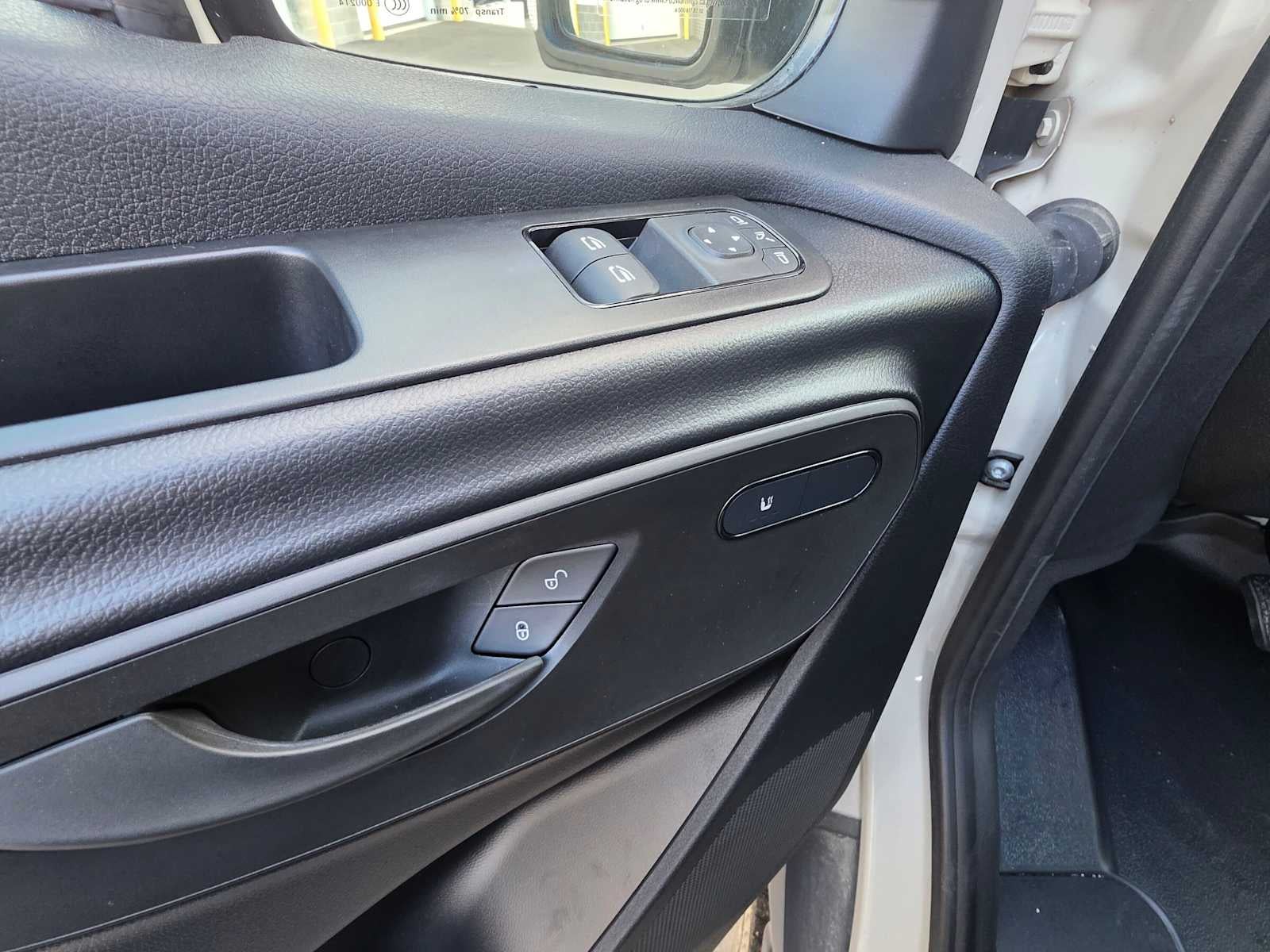2025 Mercedes-Benz Sprinter Cargo 2500 Standard Roof I4 Diesel HO 144 AWD