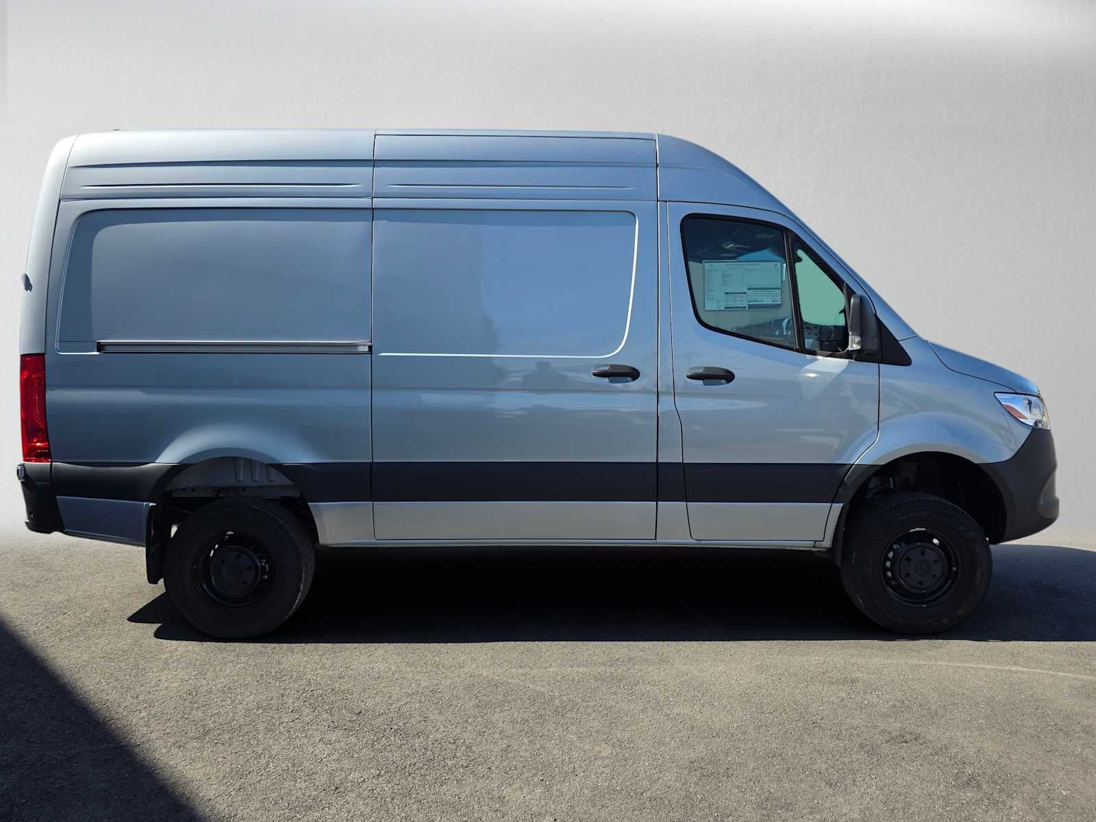 2025 Mercedes-Benz Sprinter Cargo Van 2500 Standard Roof I4 Diesel HO 144 AWD