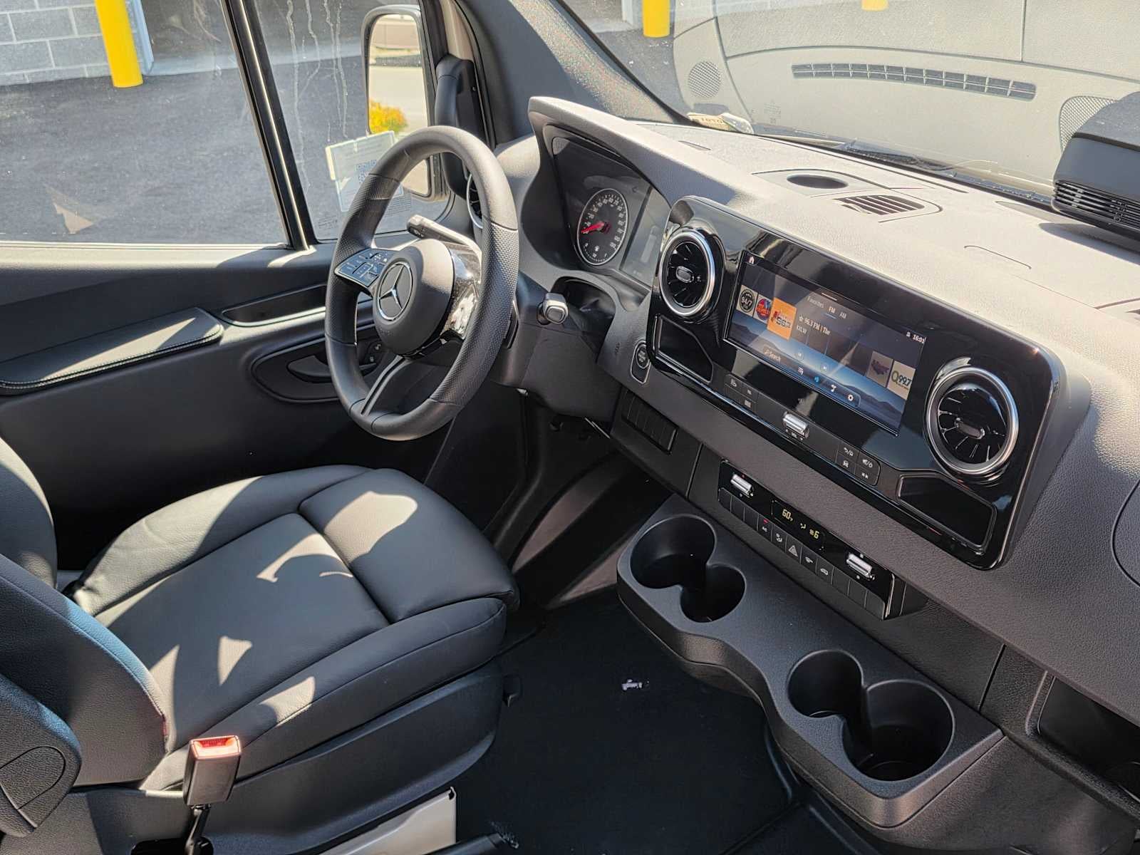 2026 Mercedes-Benz Sprinter 2500 Standard Roof I4 Diesel HO 144 AWD