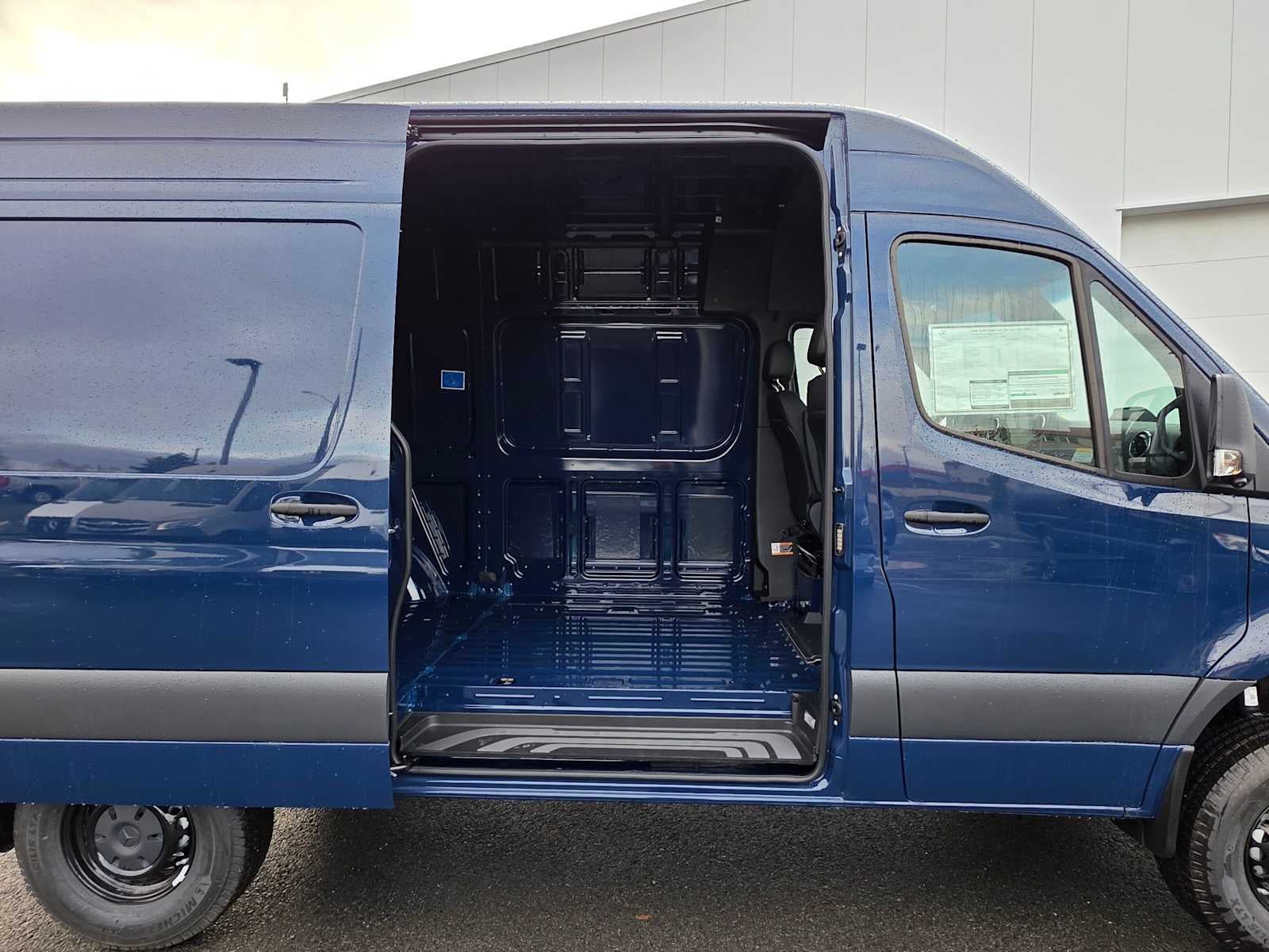2026 Mercedes-Benz Sprinter Cargo 2500 Standard Roof I4 Diesel HO 144 AWD