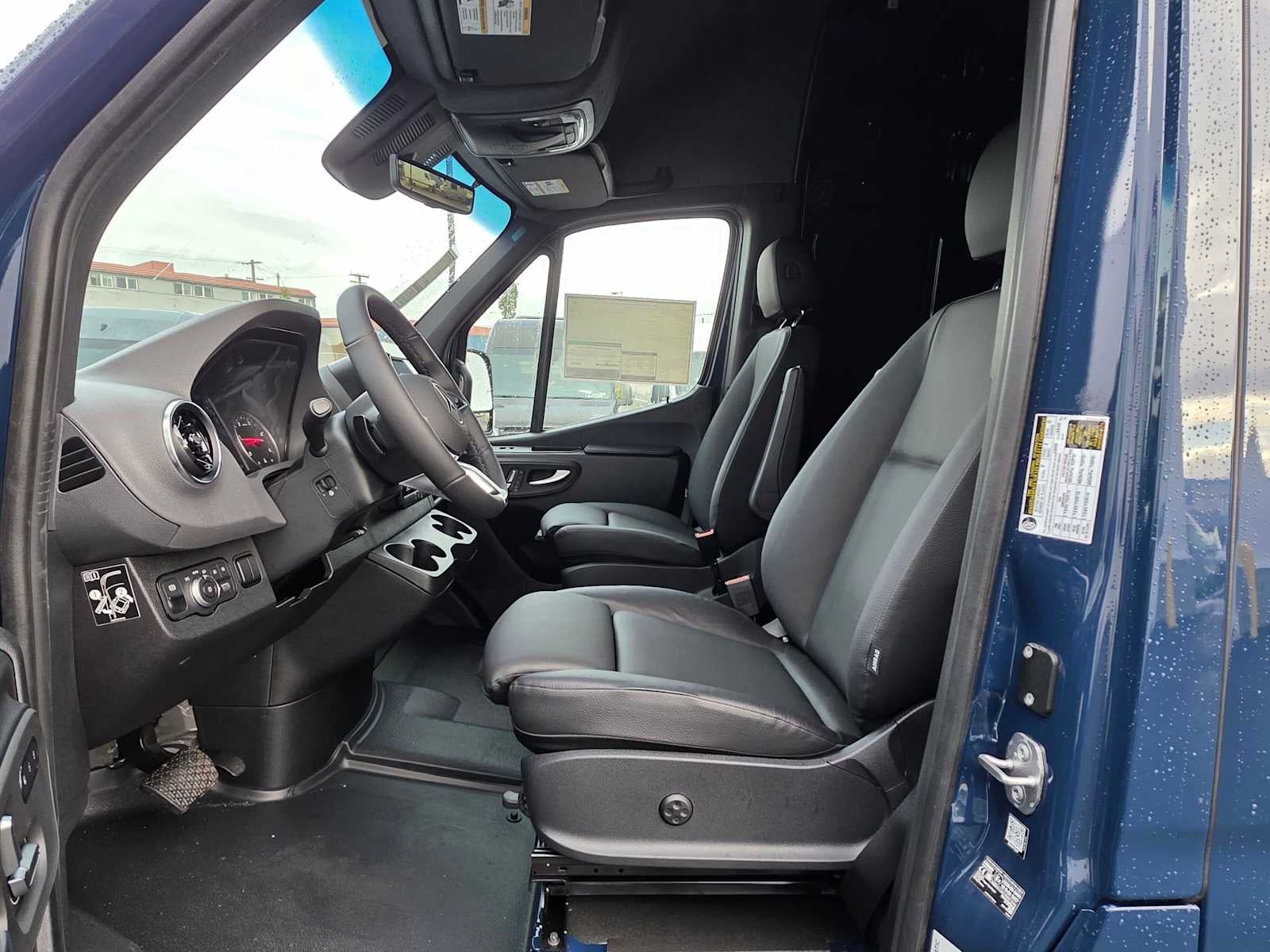2026 Mercedes-Benz Sprinter Cargo 2500 Standard Roof I4 Diesel HO 144 AWD