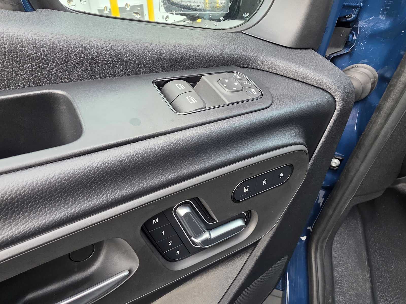 2026 Mercedes-Benz Sprinter Cargo 2500 Standard Roof I4 Diesel HO 144 AWD