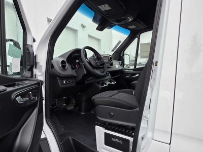 2026 Mercedes-Benz Sprinter 2500 Standard Roof I4 Diesel HO 144 AWD