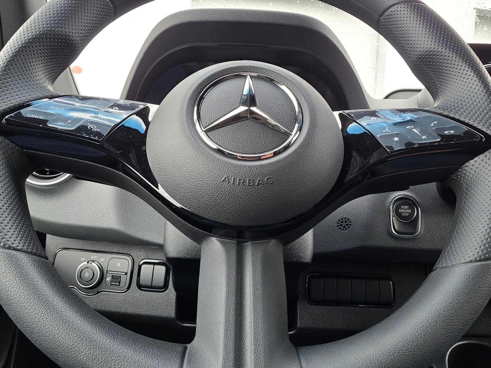 2026 Mercedes-Benz Sprinter 2500 Standard Roof I4 Diesel HO 144 AWD