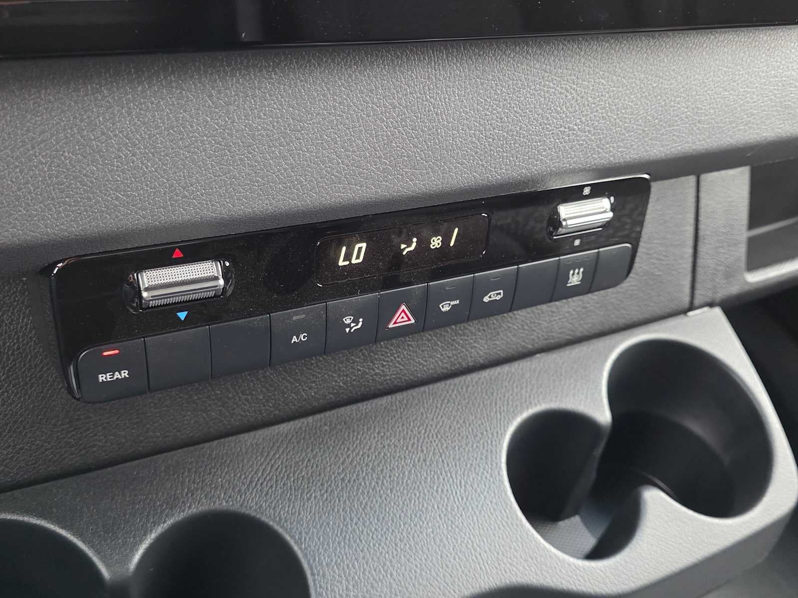 2026 Mercedes-Benz Sprinter 2500 Standard Roof I4 Diesel HO 144 AWD