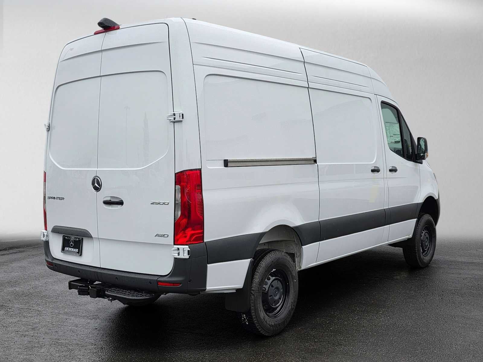 2026 Mercedes-Benz Sprinter 2500 Standard Roof I4 Diesel HO 144 AWD