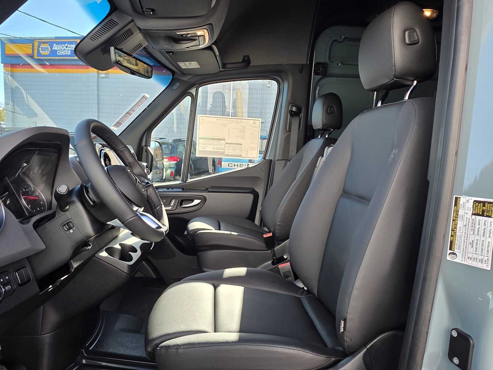 2026 Mercedes-Benz Sprinter Cargo 2500 Standard Roof I4 Diesel HO 144 AWD