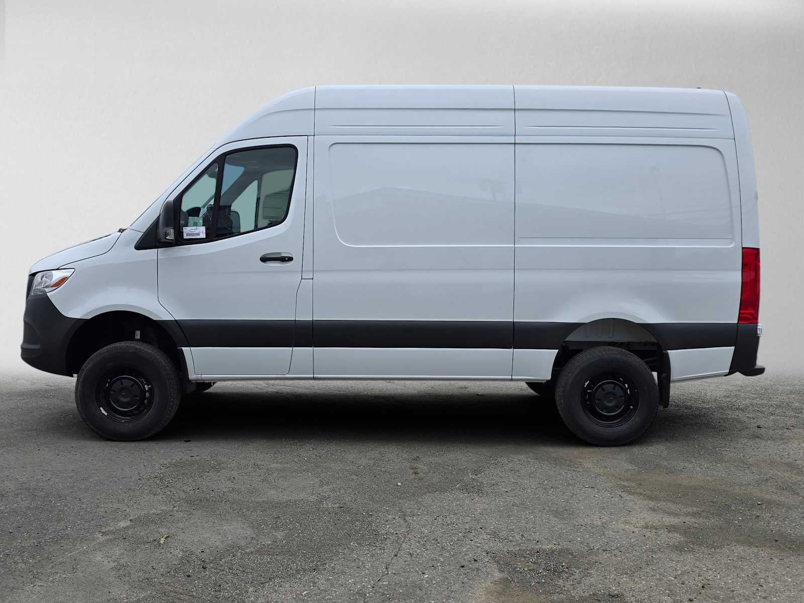 2025 Mercedes-Benz Sprinter Cargo Van 2500 Standard Roof I4 Diesel HO 144 AWD