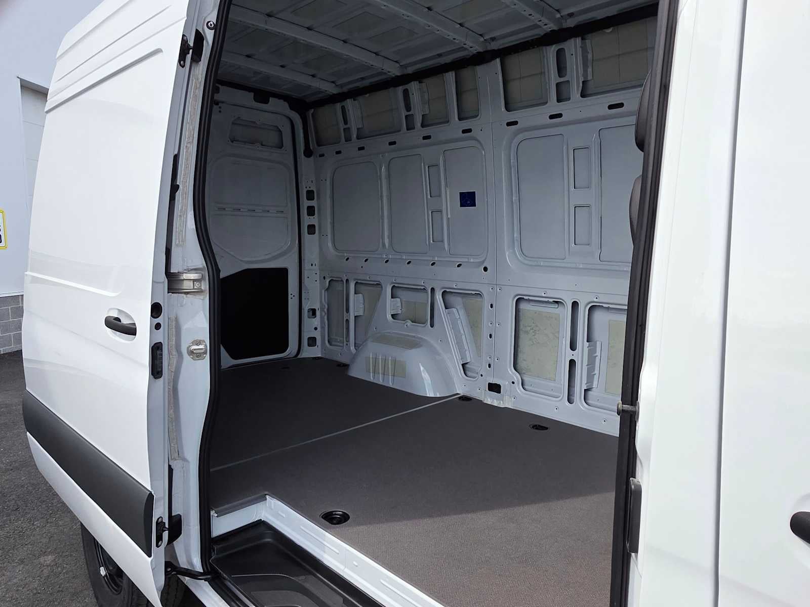 2025 Mercedes-Benz Sprinter Cargo Van 2500 Standard Roof I4 Diesel HO 144 AWD