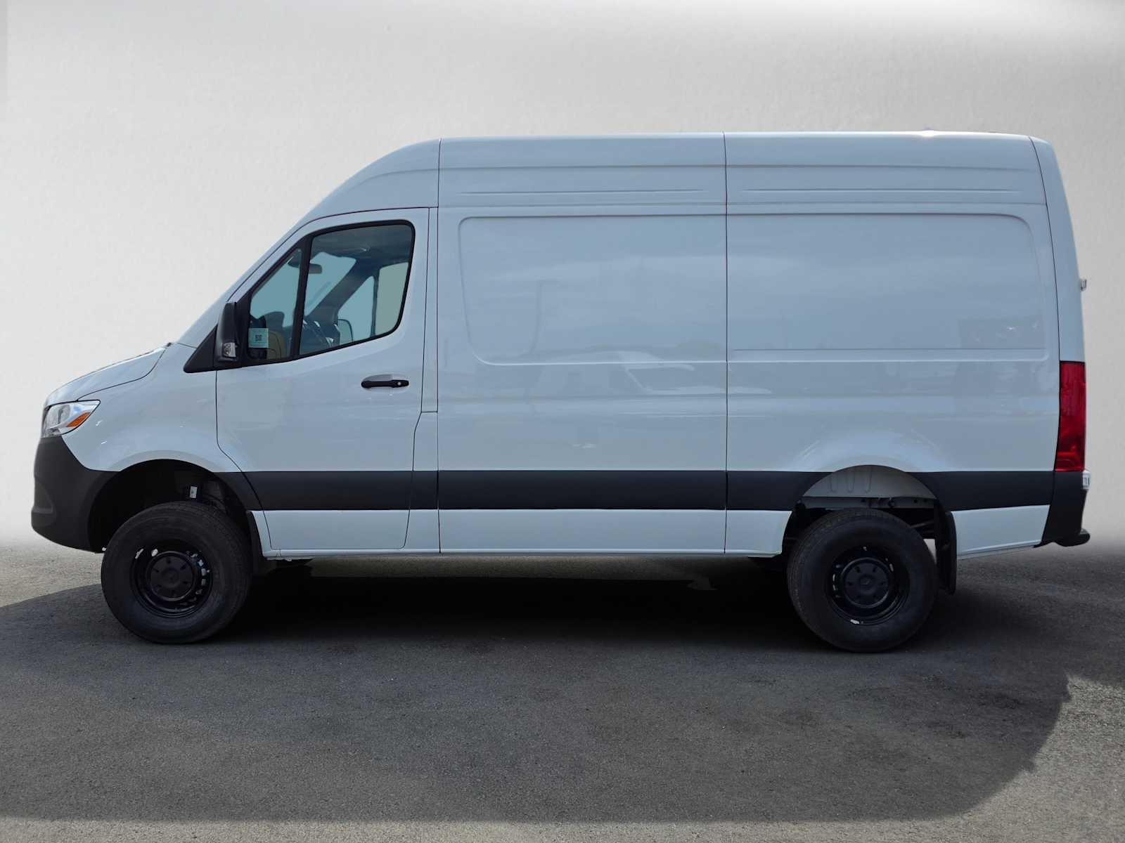 2025 Mercedes-Benz Sprinter Cargo Van 2500 Standard Roof I4 Diesel HO 144 AWD