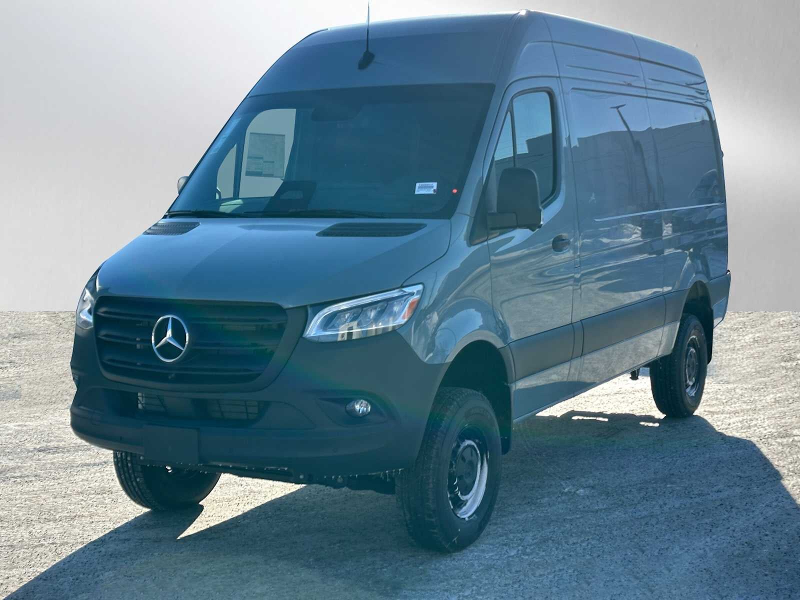 2026 Mercedes-Benz Sprinter 2500 Standard Roof I4 Diesel HO 144" AWD