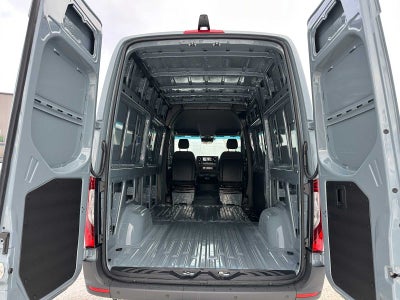 2026 Mercedes-Benz Sprinter 2500 Standard Roof I4 Diesel HO 144" AWD
