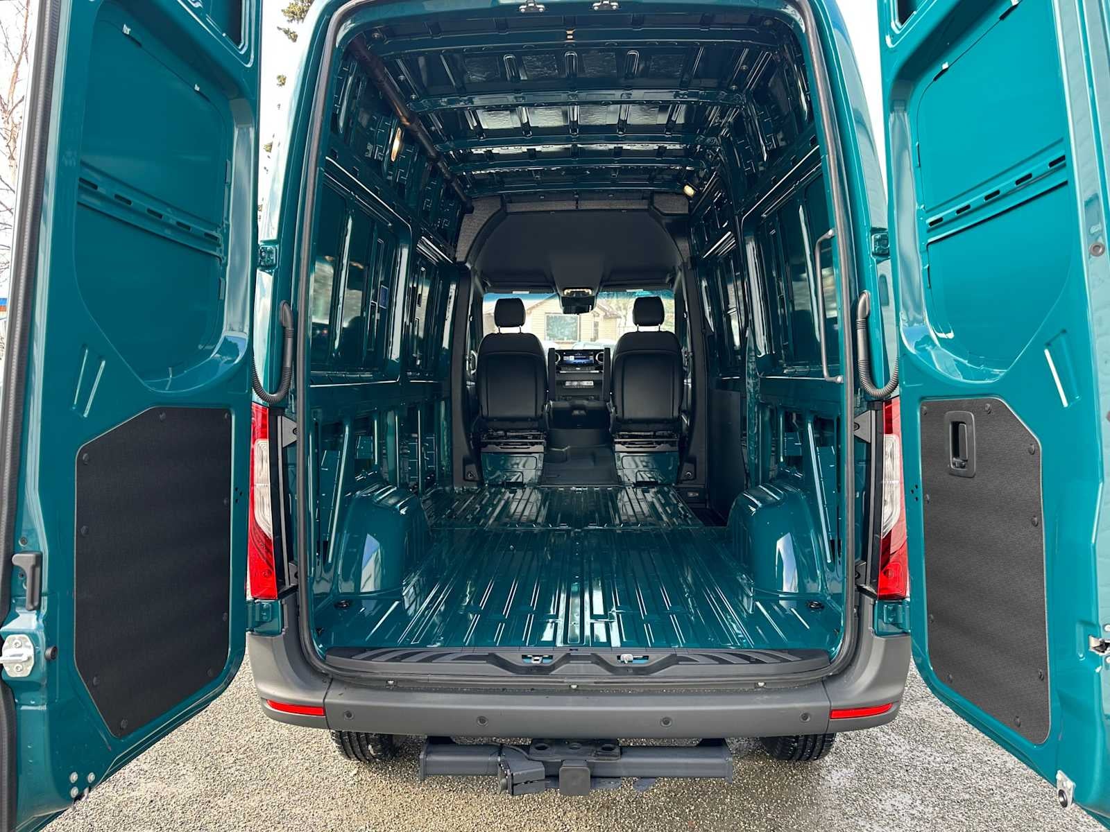 2026 Mercedes-Benz Sprinter 2500 Standard Roof I4 Diesel HO 144 AWD