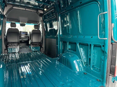 2026 Mercedes-Benz Sprinter 2500 Standard Roof I4 Diesel HO 144 AWD