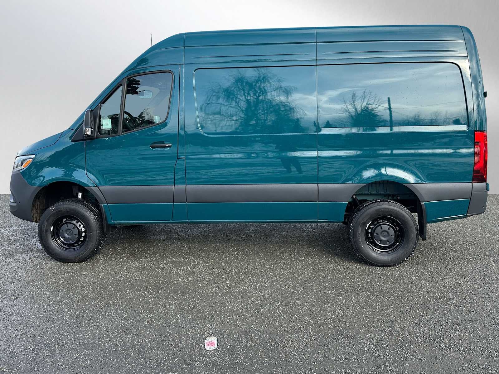 2026 Mercedes-Benz Sprinter 2500 Standard Roof I4 Diesel HO 144 AWD