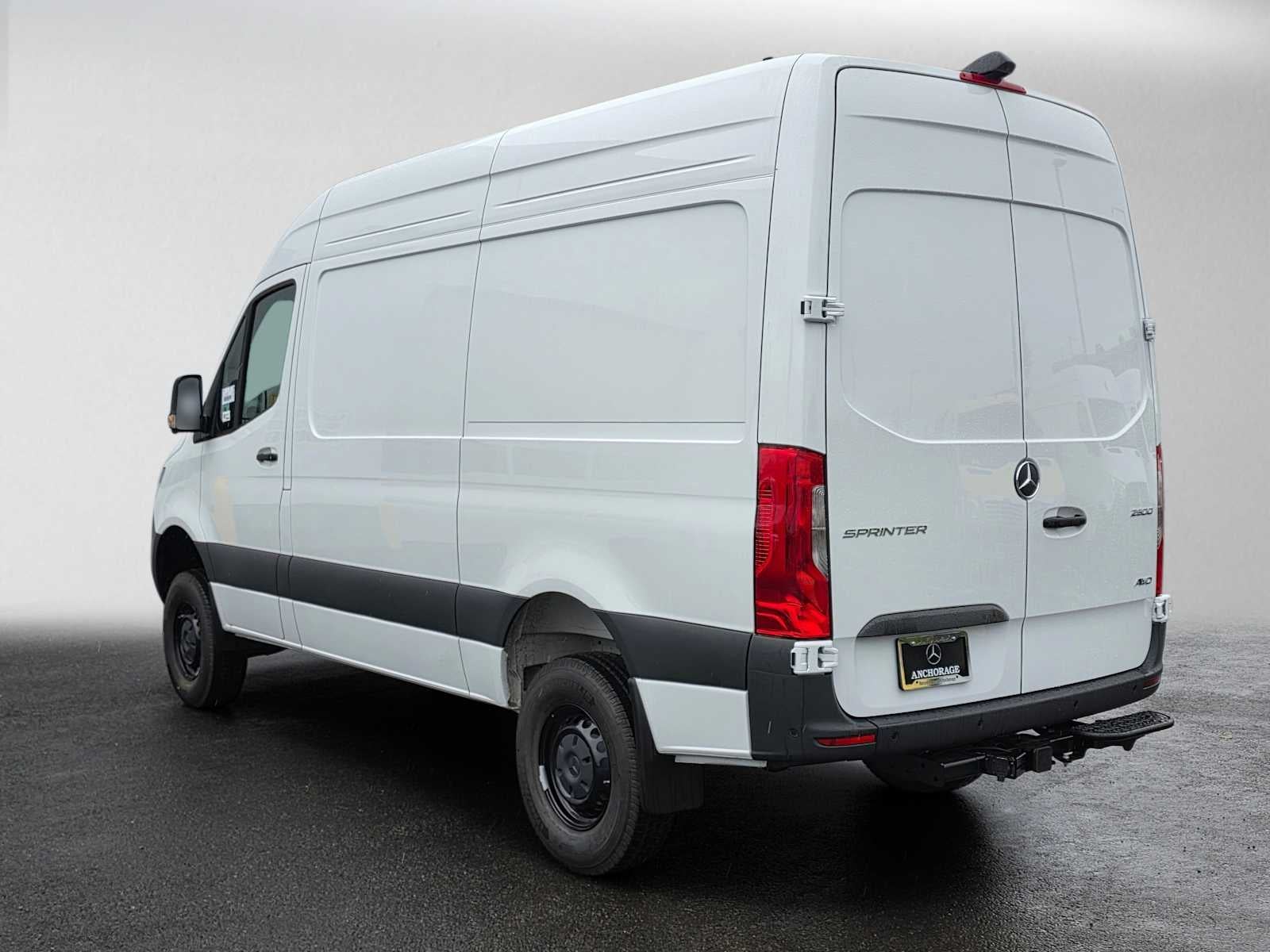 2026 Mercedes-Benz Sprinter 2500 Standard Roof I4 Diesel HO 144 AWD