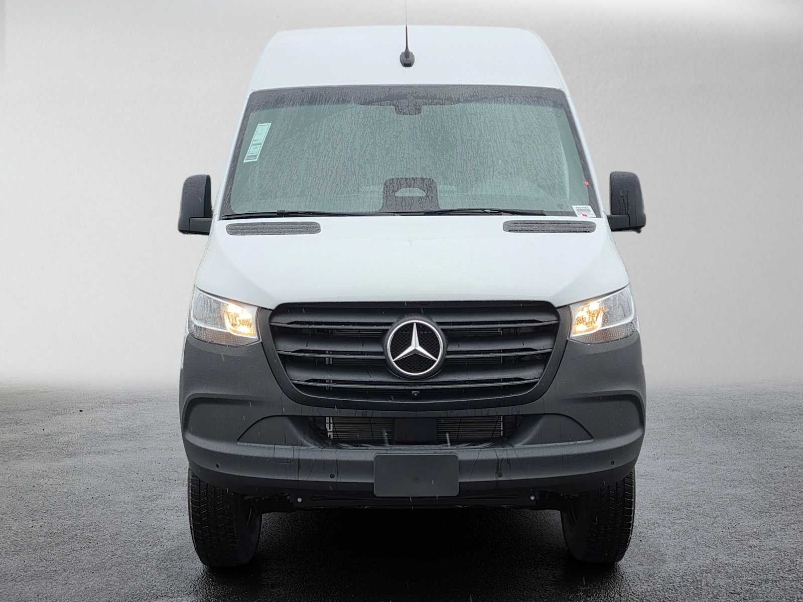 2026 Mercedes-Benz Sprinter 2500 Standard Roof I4 Diesel HO 144 AWD