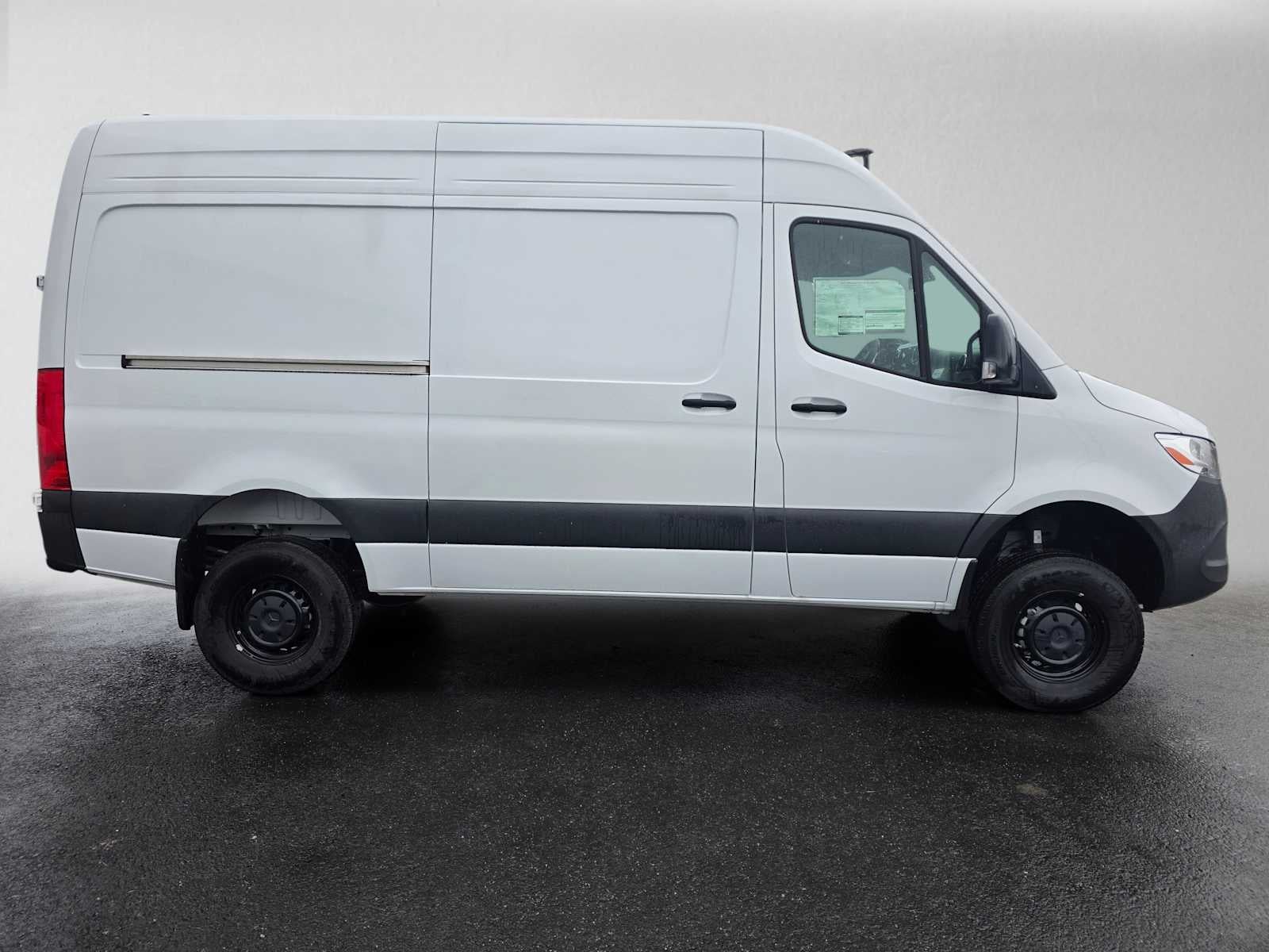 2025 Mercedes-Benz Sprinter Cargo Van 2500 Standard Roof I4 Diesel HO 144 AWD
