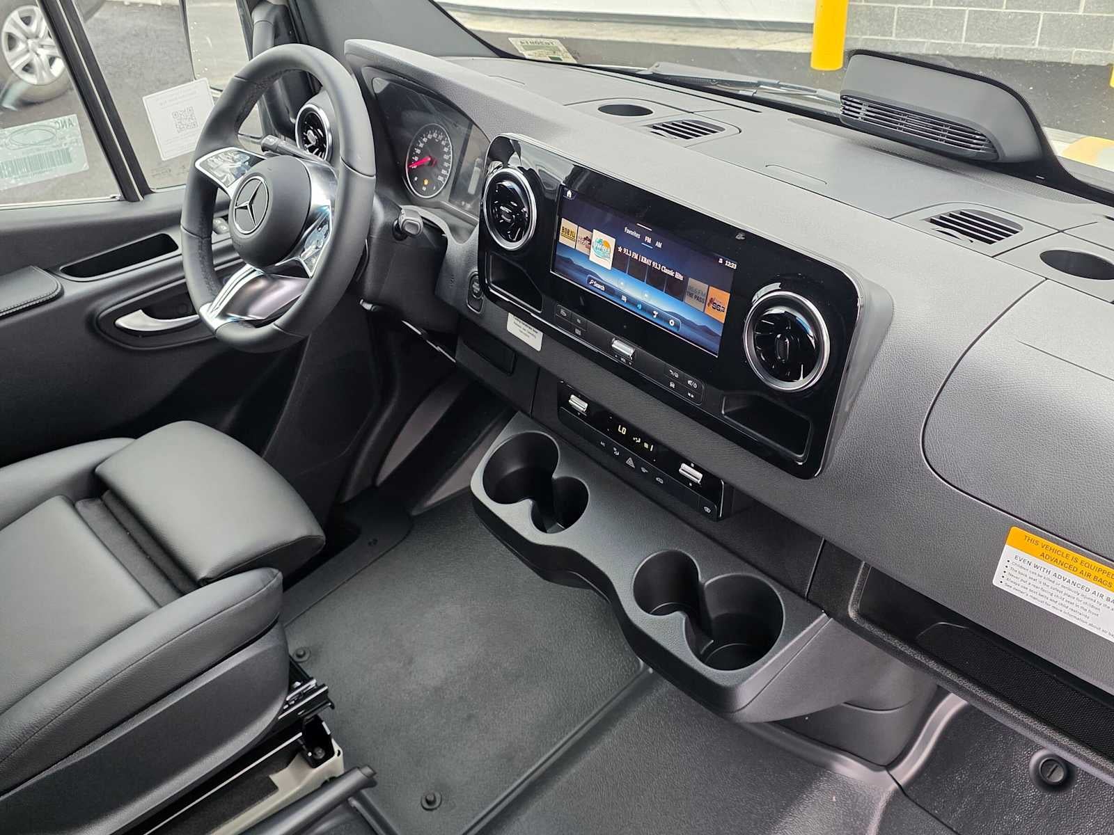 2026 Mercedes-Benz Sprinter 2500 Standard Roof I4 Diesel HO 144 AWD
