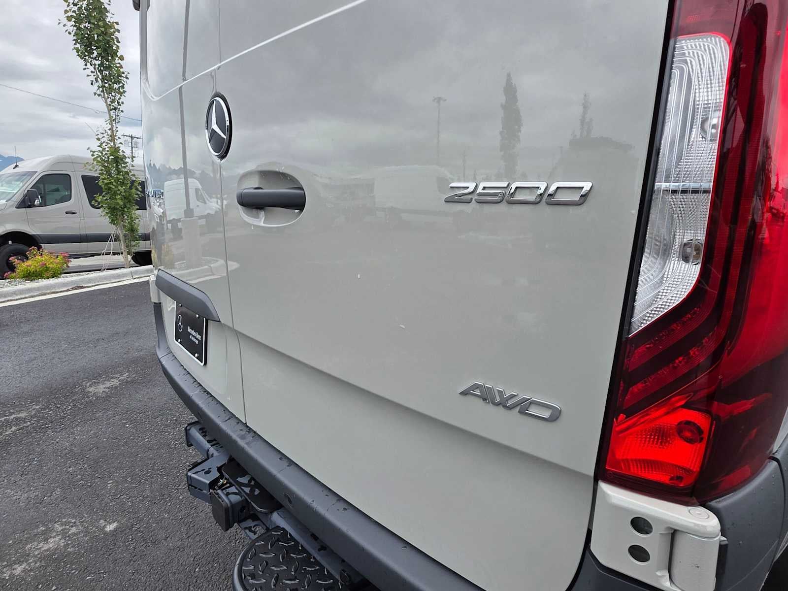2026 Mercedes-Benz Sprinter 2500 Standard Roof I4 Diesel HO 144 AWD