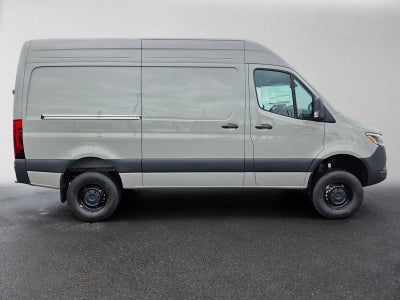 2026 Mercedes-Benz Sprinter 2500 Standard Roof I4 Diesel HO 144 AWD