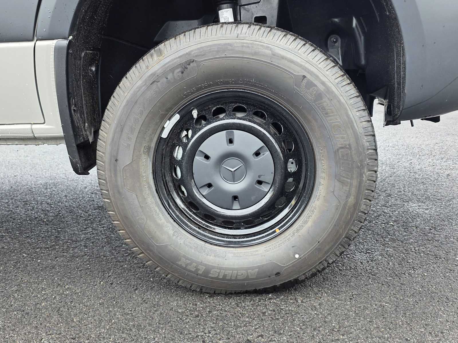 2026 Mercedes-Benz Sprinter 2500 Standard Roof I4 Diesel HO 144 AWD