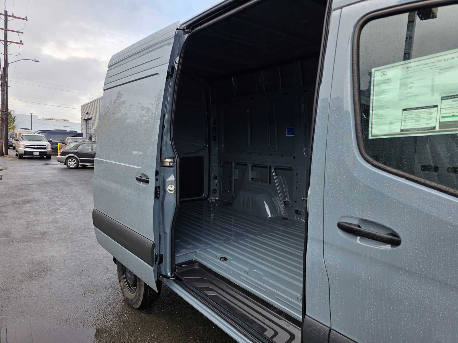 2026 Mercedes-Benz Sprinter Cargo 2500 Standard Roof I4 Diesel HO 144 AWD
