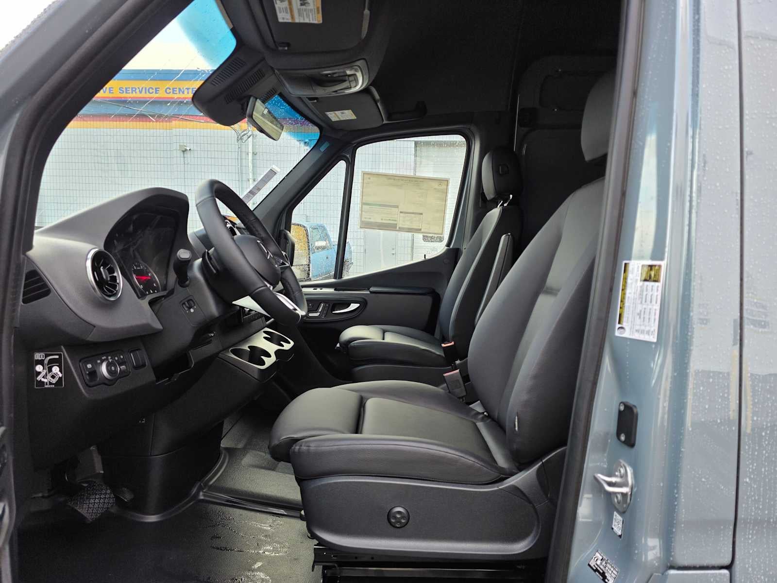 2026 Mercedes-Benz Sprinter Cargo 2500 Standard Roof I4 Diesel HO 144 AWD