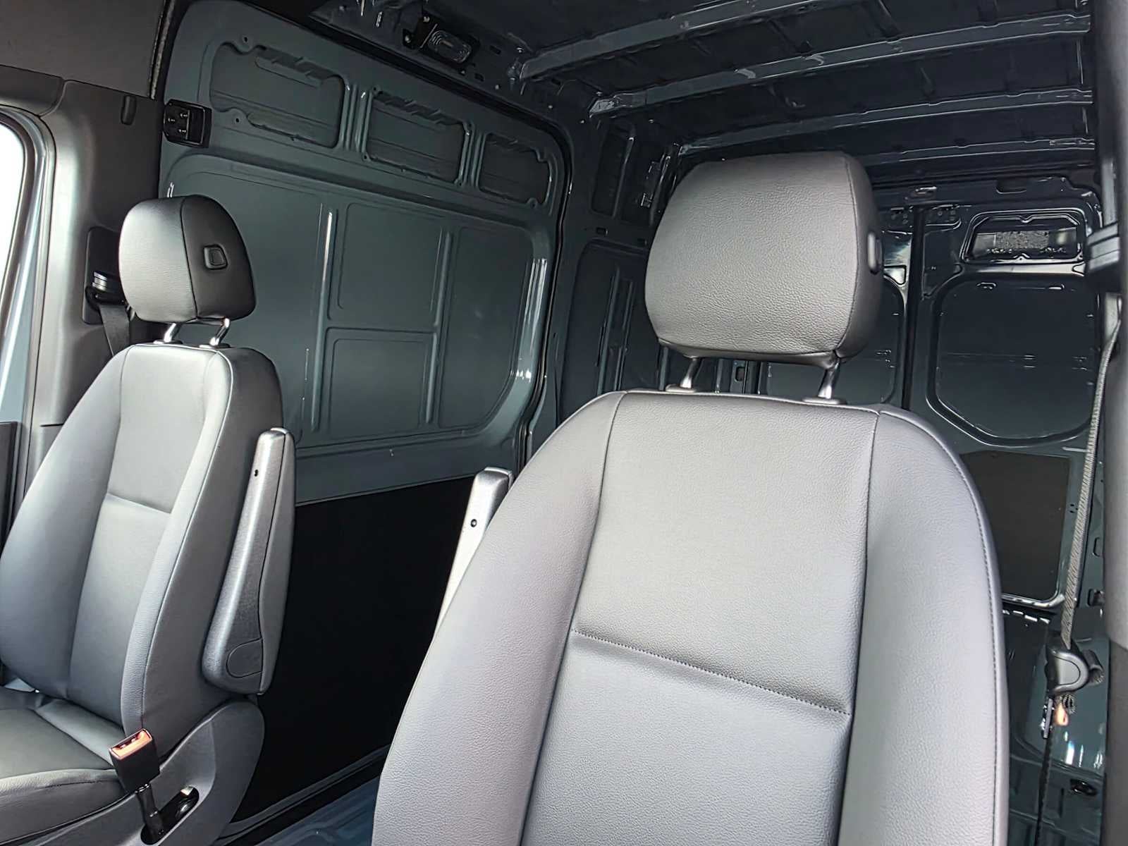 2026 Mercedes-Benz Sprinter Cargo 2500 Standard Roof I4 Diesel HO 144 AWD